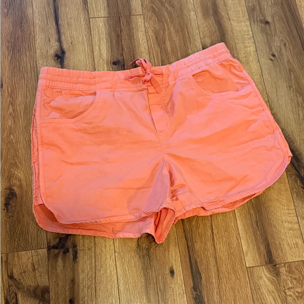 Women's Coral Shorts